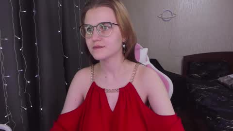 Snapshot of eva_orchid chatting on March 9, 2025, 3:49 pm Eva online show from March 9, 2025, 3:49 pm