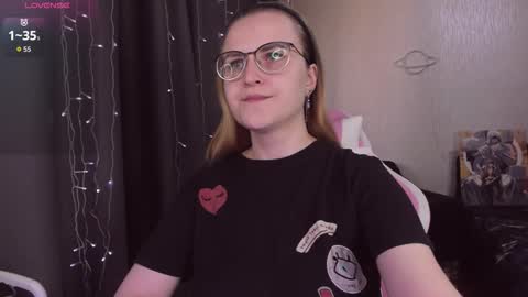 Snapshot of eva_orchid chatting on October 7, 2025, 11:51 am Eva online show from October 7, 2025, 11:51 am