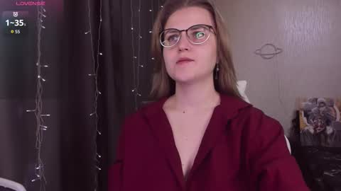 Snapshot of eva_orchid chatting on October 16, 2025, 10:05 am Eva online show from October 16, 2025, 10:05 am