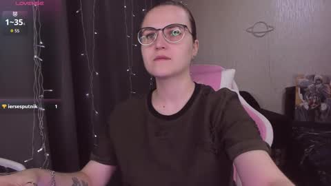 Snapshot of eva_orchid chatting on October 22, 2025, 10:26 am Eva online show from October 22, 2025, 10:26 am