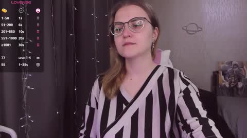 Snapshot of eva_orchid chatting on November 8, 2025, 12:05 pm Eva online show from November 8, 2025, 12:05 pm