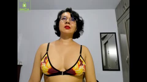 Snapshot of eva_rain01 chatting on December 22, 2024, 7:21 pm Eva online show from December 22, 2024, 7:21 pm