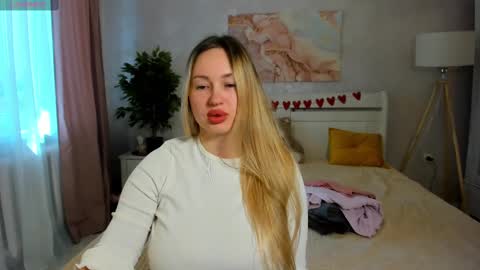 Snapshot of eva_rose7 chatting on February 27, 2025, 10:04 am Eva online show from February 27, 2025, 10:04 am