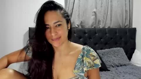 Snapshot of eva_rosie chatting on February 19, 2025, 3:05 pm Eva Rose online show from February 19, 2025, 3:05 pm