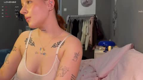 eva_swag online show from November 24, 2025, 6:29 pm