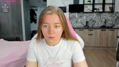 Eva online show from December 22, 2024, 5:23 am