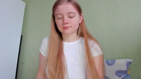 Eva online show from December 23, 2025, 6:33 am