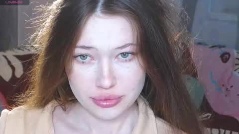 eva varnerr online show from December 19, 2025, 1:12 am