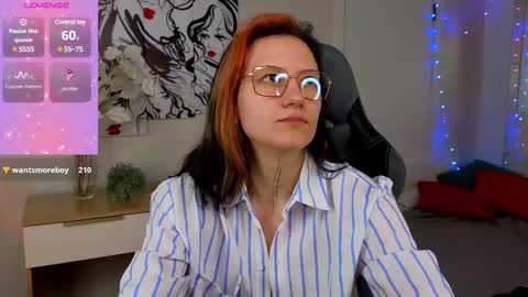 eva_vils online show from January 18, 2025, 6:43 pm