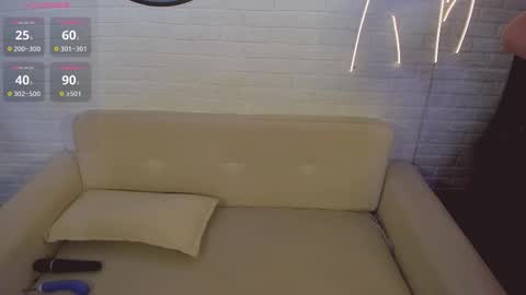 Snapshot of eva_willise chatting on December 5, 2025, 3:41 pm Hi Im Eva new here online show from December 5, 2025, 3:41 pm