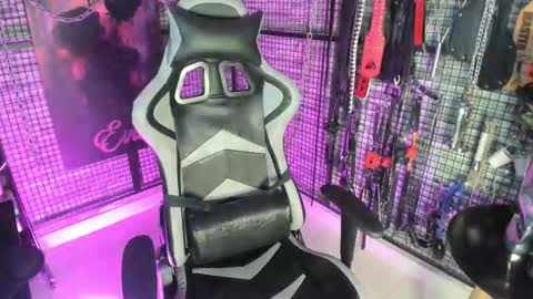 Snapshot of evaa_bdsm chatting on October 26, 2025, 12:49 am EVA INDEPENDENT MODEL online show from October 26, 2025, 12:49 am