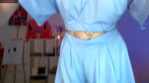 Snapshot of evaa_coy chatting on December 4, 2024, 6:44 am Eva online show from December 4, 2024, 6:44 am