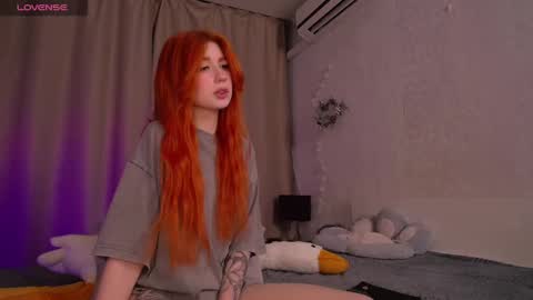 Snapshot of evaa_moonn_ chatting on January 22, 2025, 11:23 am Eva online show from January 22, 2025, 11:23 am