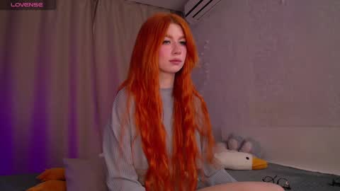 Snapshot of evaa_moonn_ chatting on March 4, 2025, 8:35 am Eva online show from March 4, 2025, 8:35 am