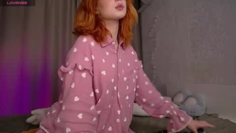 Snapshot of evaa_moonn_ chatting on September 12, 2025, 11:59 pm Eva online show from September 12, 2025, 11:59 pm