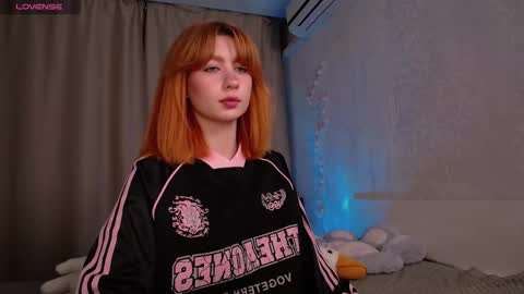 Eva online show from November 30, 2025, 1:59 pm