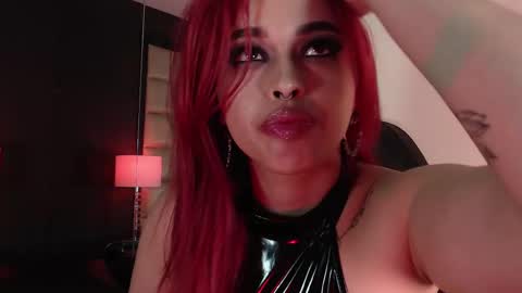 evaafoxxy_ online show from February 20, 2025, 3:19 pm