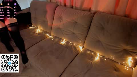 Snapshot of evablimey chatting on September 25, 2025, 5:33 am Eva online show from September 25, 2025, 5:33 am