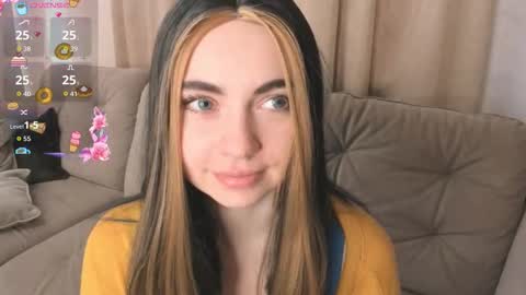 Snapshot of evablimey chatting on November 18, 2025, 5:23 am Eva online show from November 18, 2025, 5:23 am