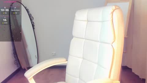 Eva  online show from January 11, 2025, 5:41 am