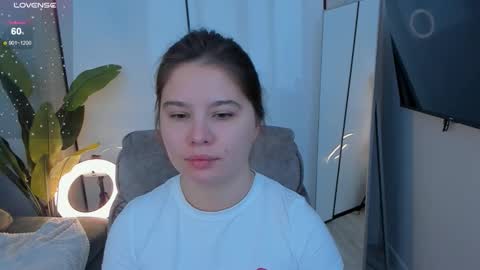 Snapshot of evacheeky chatting on October 22, 2025, 7:30 am Eva online show from October 22, 2025, 7:30 am