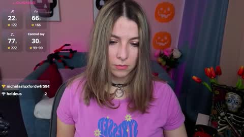 Snapshot of evafolverr chatting on October 29, 2025, 7:21 am Eva online show from October 29, 2025, 7:21 am