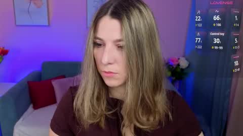 Snapshot of evafolverr chatting on November 6, 2025, 7:20 am Eva online show from November 6, 2025, 7:20 am