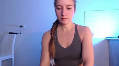 Eva online show from September 25, 2025, 4:05 am