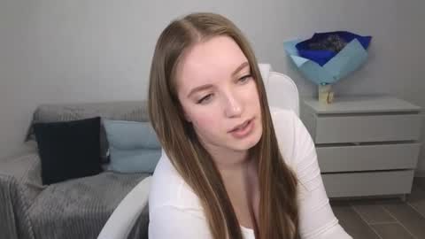 Snapshot of evajuly chatting on December 23, 2024, 8:44 am Eva online show from December 23, 2024, 8:44 am