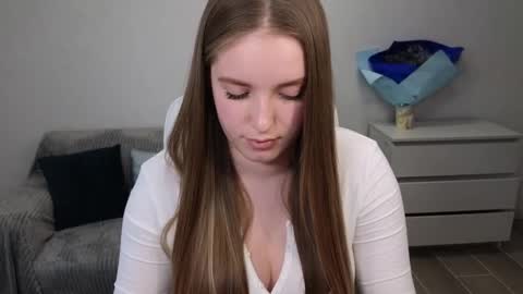 Snapshot of evajuly chatting on January 1, 2025, 3:03 pm Eva online show from January 1, 2025, 3:03 pm