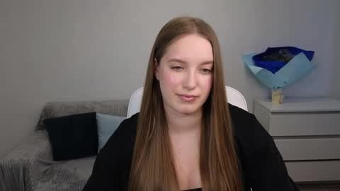 Snapshot of evajuly chatting on January 22, 2025, 9:13 am Eva online show from January 22, 2025, 9:13 am