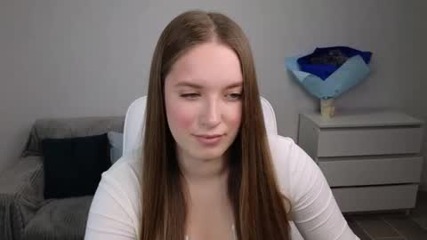 Snapshot of evajuly chatting on February 4, 2025, 6:04 am Eva online show from February 4, 2025, 6:04 am