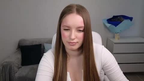 Snapshot of evajuly chatting on February 26, 2025, 8:26 am Eva online show from February 26, 2025, 8:26 am