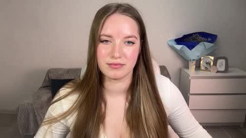 Snapshot of evajuly chatting on September 8, 2025, 6:29 pm Eva online show from September 8, 2025, 6:29 pm