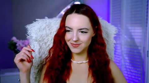 Eva  online show from November 25, 2025, 12:05 pm