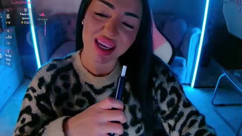 Eva online show from October 26, 2025, 5:41 pm