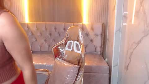 Evamgeline online show from December 4, 2025, 12:58 pm