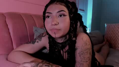 Eva online show from March 1, 2025, 3:05 pm