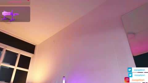 Snapshot of evangelyne1 chatting on January 19, 2025, 9:34 pm Evangelyne online show from January 19, 2025, 9:34 pm