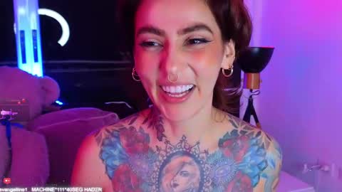 Snapshot of evangelyne1 chatting on February 13, 2025, 10:11 pm Evangelyne online show from February 13, 2025, 10:11 pm