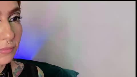 Snapshot of evangelyne1 chatting on October 30, 2025, 4:08 pm Evangelyne online show from October 30, 2025, 4:08 pm