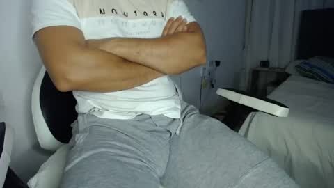 Evan online show from January 3, 2025, 8:10 am