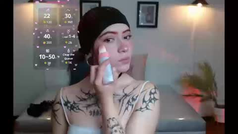 Snapshot of evanss_lx chatting on September 13, 2025, 1:22 pm Evanssa lx online show from September 13, 2025, 1:22 pm