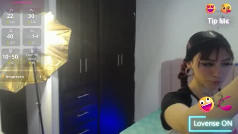 Snapshot of evanss_lx chatting on September 24, 2025, 6:33 pm Evanssa lx online show from September 24, 2025, 6:33 pm