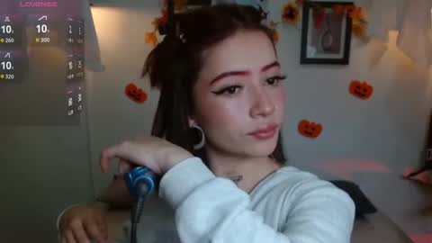 Snapshot of evanss_lx chatting on October 17, 2025, 1:14 pm Evanssa lx online show from October 17, 2025, 1:14 pm