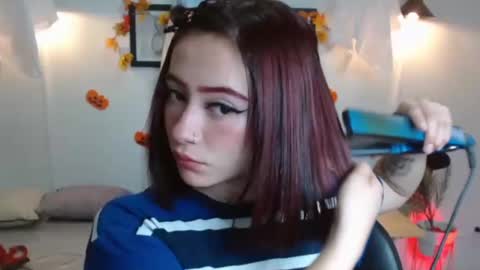 Snapshot of evanss_lx chatting on October 18, 2025, 1:01 pm Evanssa lx online show from October 18, 2025, 1:01 pm