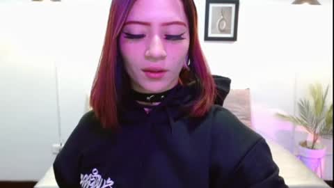 Snapshot of evanss_lx chatting on December 14, 2025, 1:27 pm Evanssa lx online show from December 14, 2025, 1:27 pm