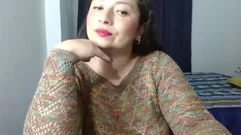 Snapshot of evansvictoria chatting on February 15, 2025, 6:33 pm Victoria online show from February 15, 2025, 6:33 pm