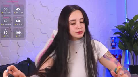 Snapshot of evarabbit chatting on December 2, 2024, 11:23 am Eva online show from December 2, 2024, 11:23 am