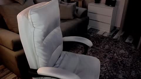 EvaRelusionJ online show from January 10, 2025, 5:47 am